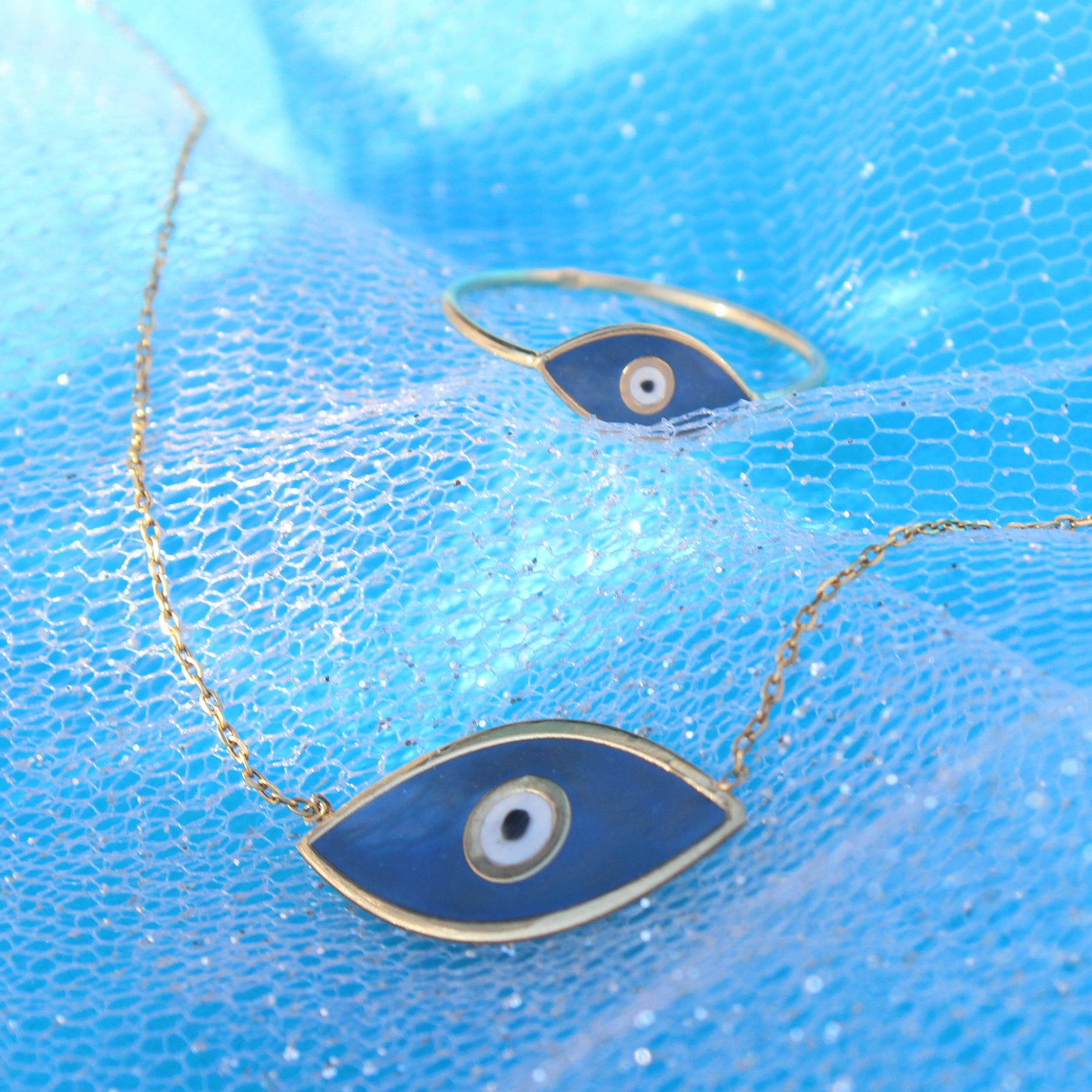 MINIMAL EVIL EYE GOLD PENDANT - Image 2