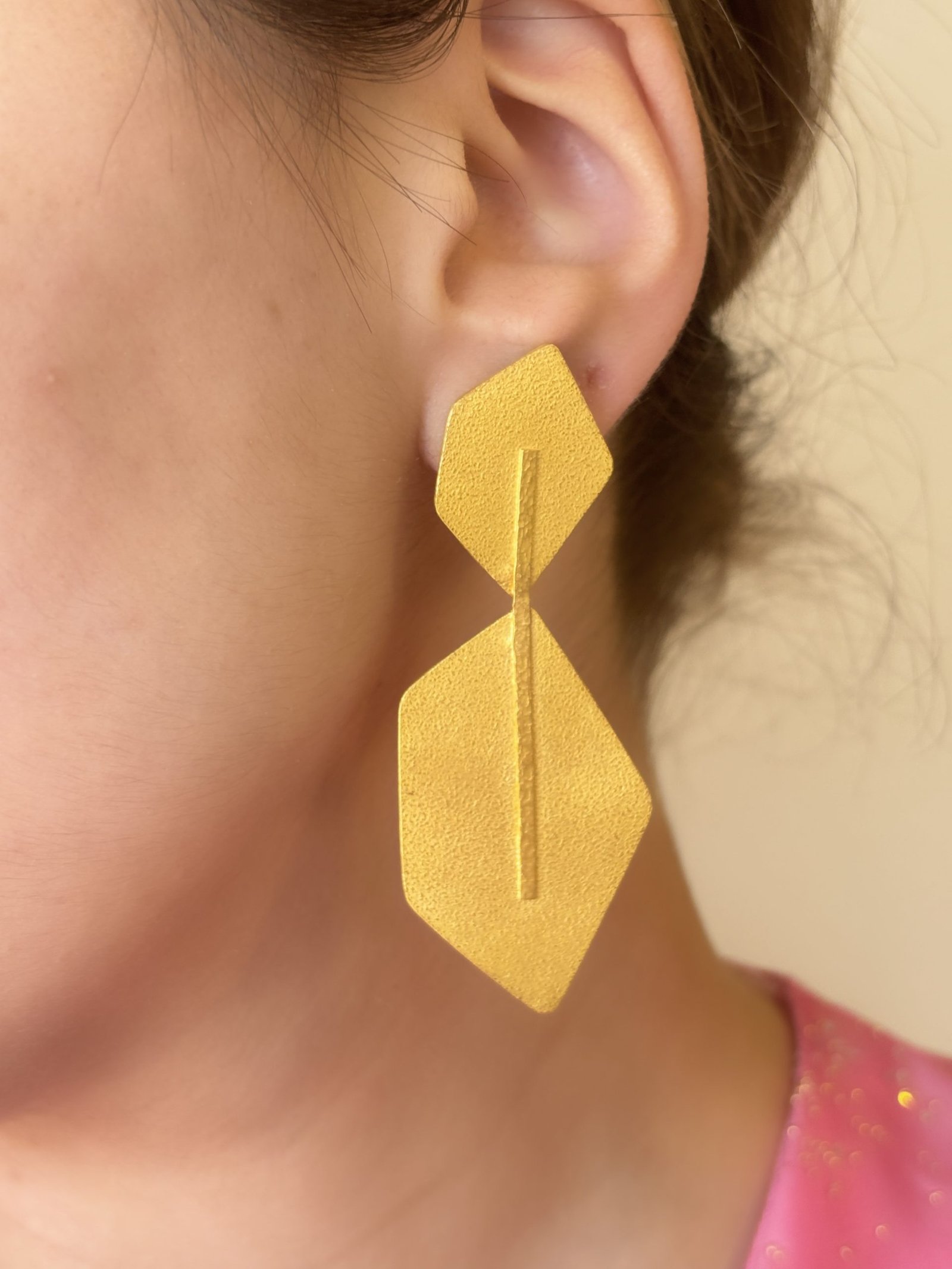 Sculpted 21K Gold Geometric Earrings - Image 2