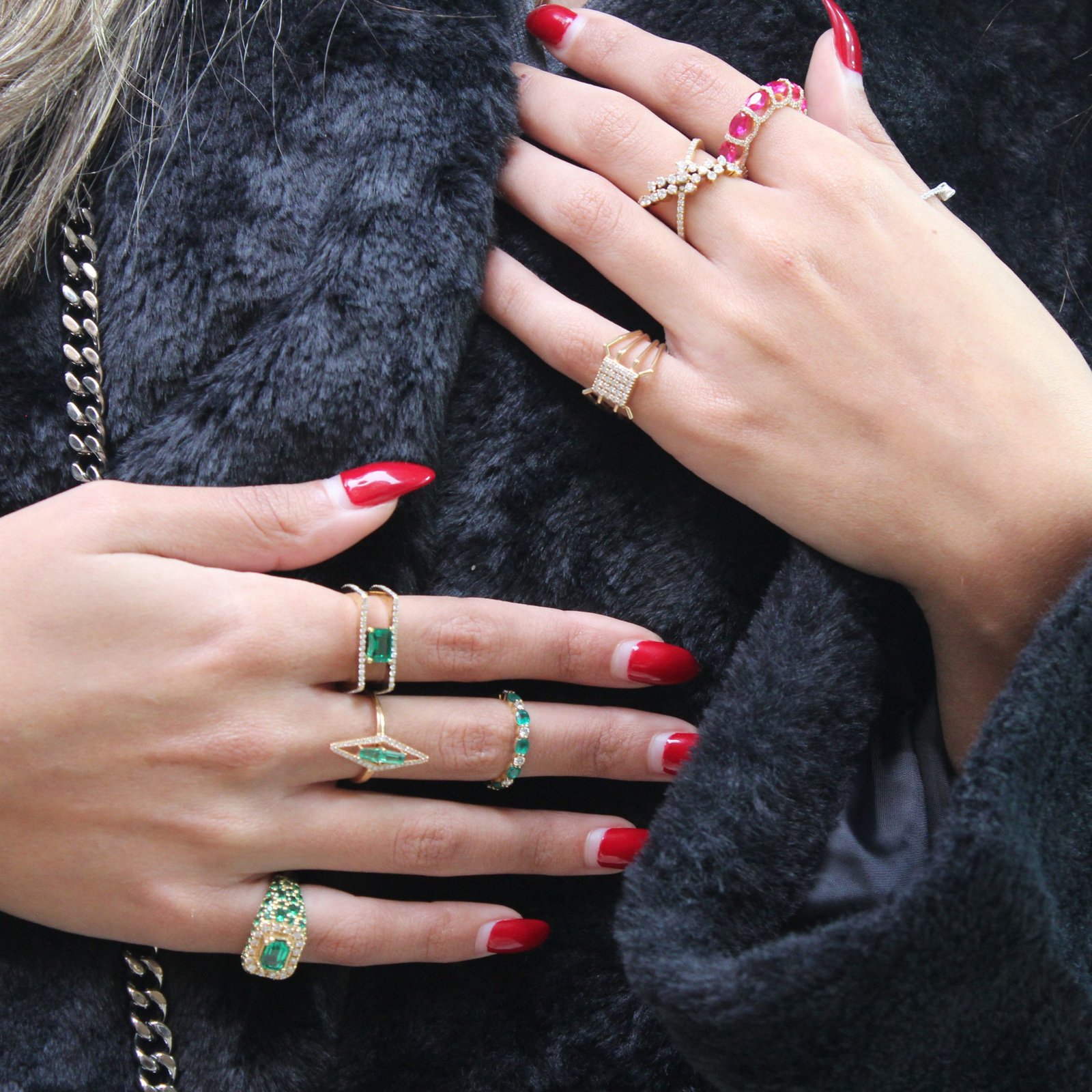 The Green Light Diamond Ring - Image 2