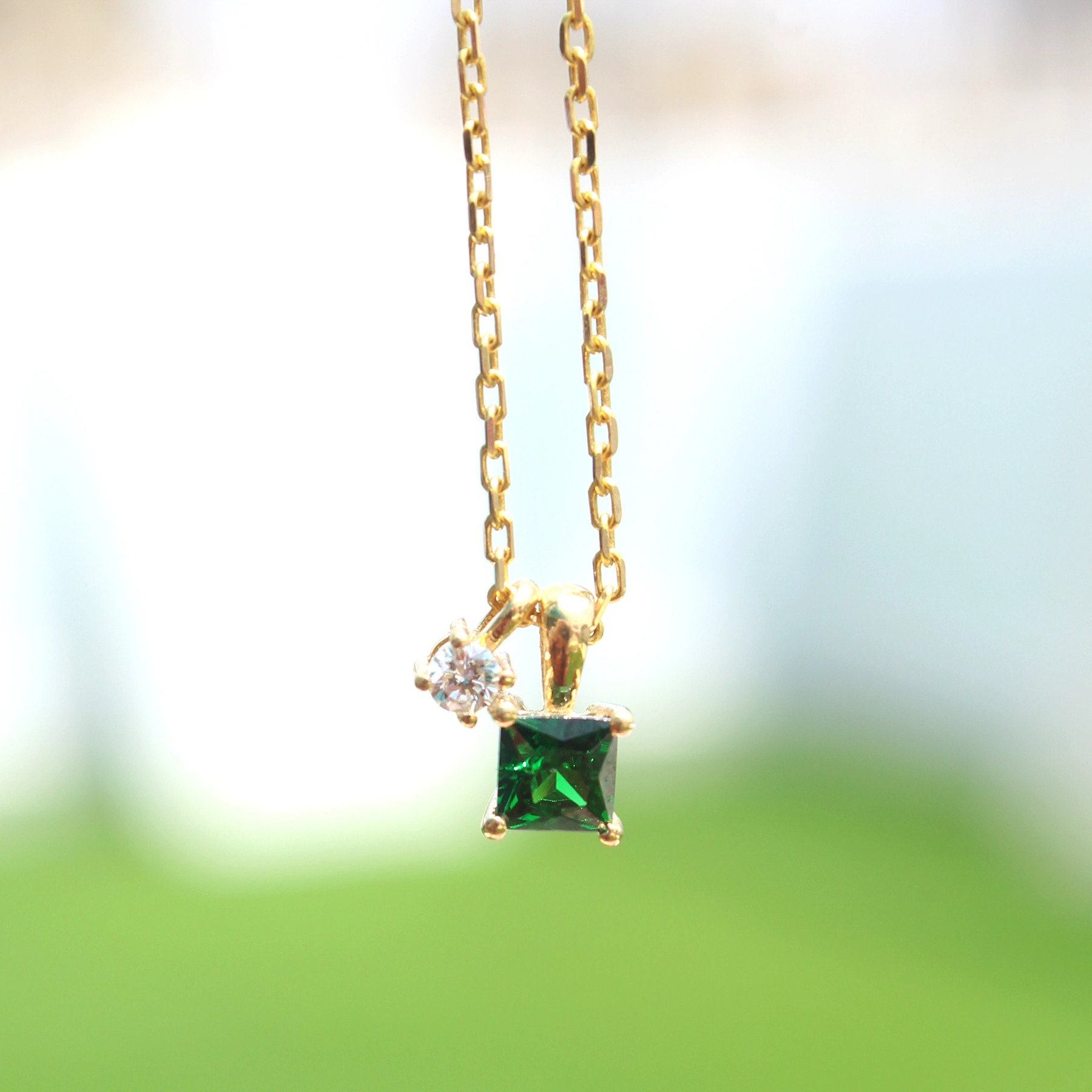 LITTLE GREEN TOI ET MOI NECKLACE - Image 2
