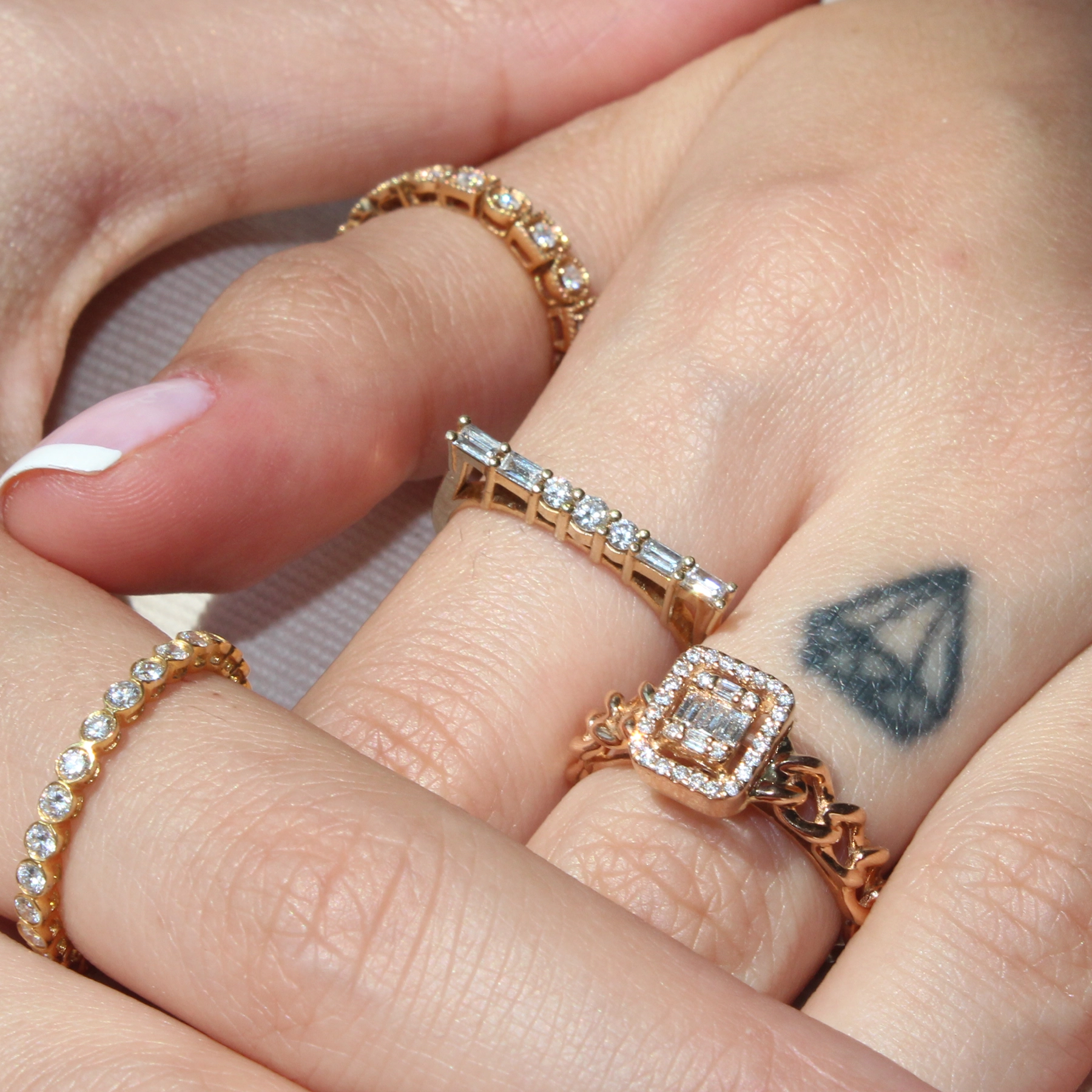 SLIM DIAMOND BAGUETTE RING - Image 2