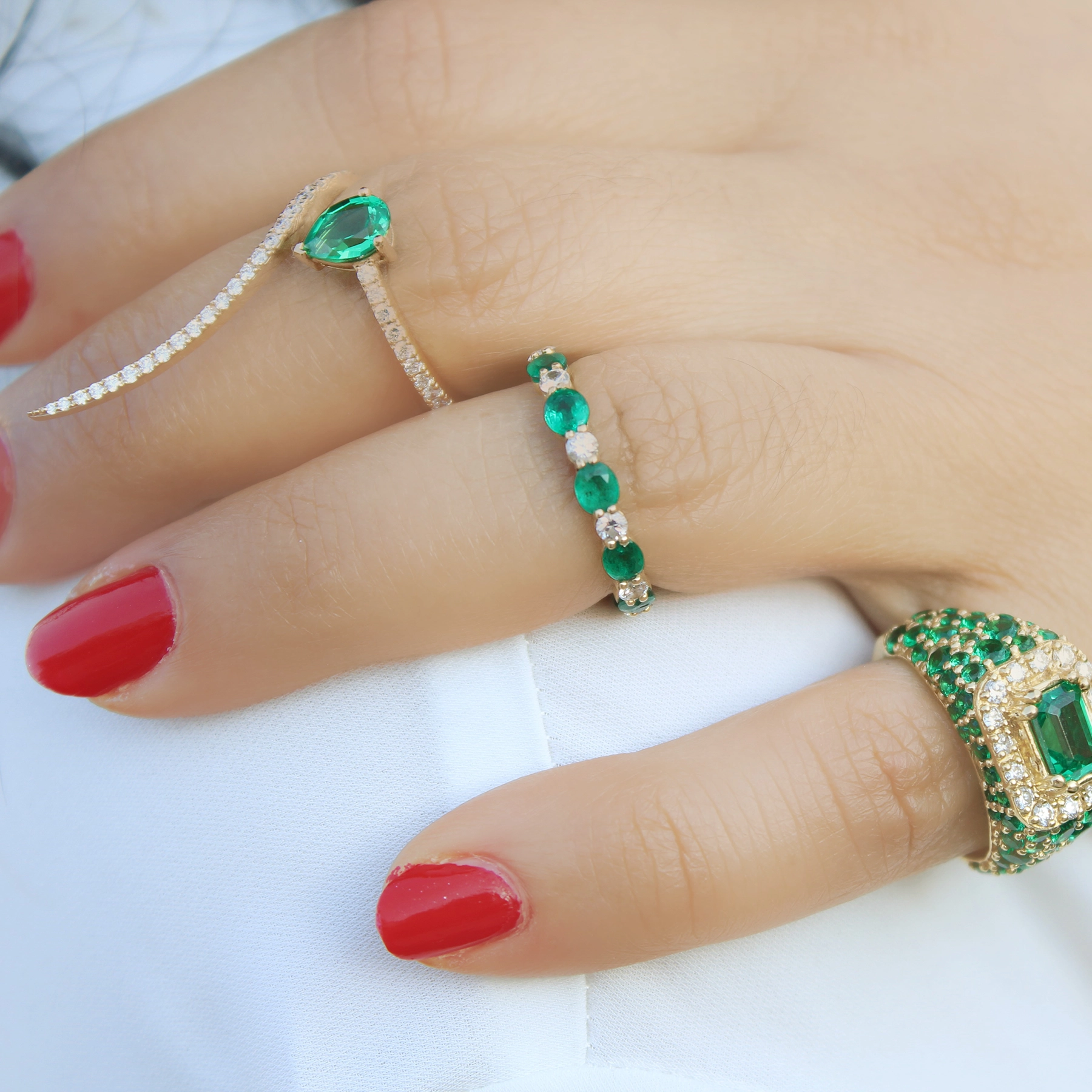 DIAMOND EMERALD BYPASS RING - Image 2