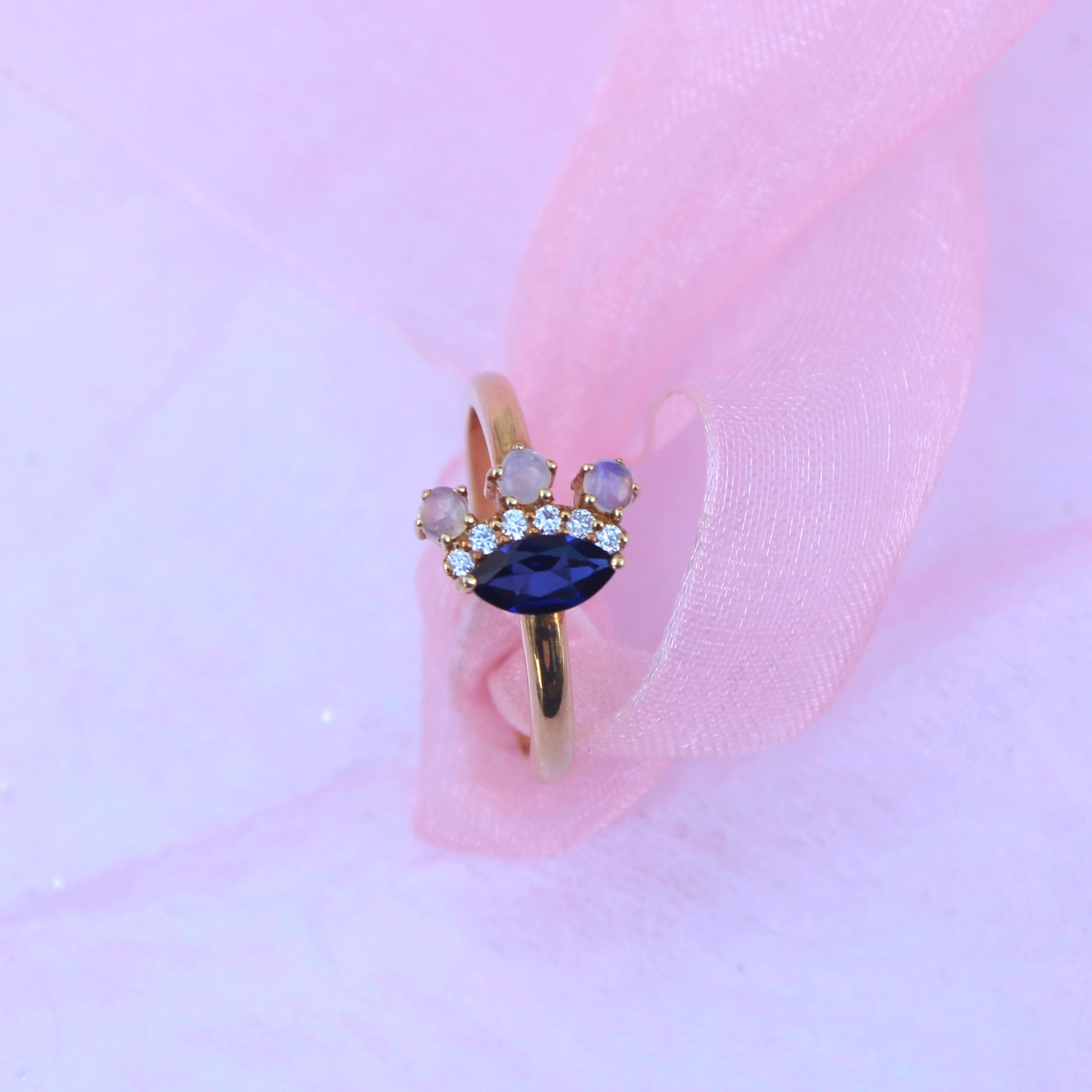 DAINTY SAPPHIRE AND DIAMOND RING - Image 2